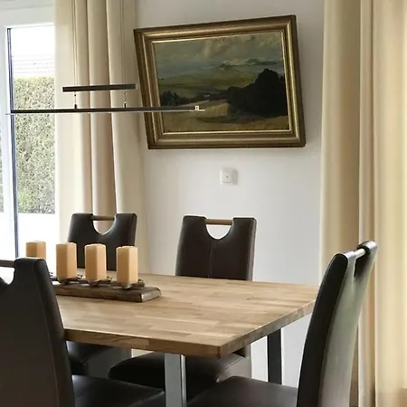 Ferienhaus Sanddorn Rugen 別荘 ブレーゲ